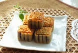 Cách làm bánh trung thu nhân đậu đỏ thơm mát, bổ dưỡng