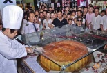 Trung Quốc cảnh báo mặt trái của bánh trung thu