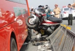 Bé gái một tuổi trong vụ xe Phương Trang đâm ở cầu vượt đang rất nguy kịch