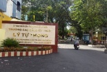 Khai ‘man’ lý lịch, nhân viên tố Hiệu trưởng trường Lý Tự Trọng tự xưng là Tiến sĩ
