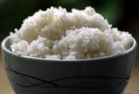 Ăn cơm nguội hâm nóng có thể gây ngộ độc