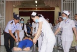 Cấp cứu hàng trăm công nhân giày Vĩnh Nghĩa ở Bình Dương nghi ngộ độc thực phẩm