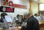 Agribank ưu tiên tuyển dụng con em cán bộ: Thế giới cũng làm vậy?