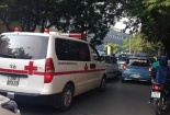 Xe cứu thương 'dù' đại náo bệnh viện công