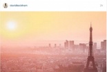 Các ngôi sao nổi tiếng thế giới đồng loạt hướng trái tim về Paris