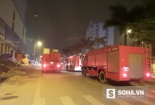 Cháy chung cư lúc nửa đêm, hàng trăm người dân hoảng loạn