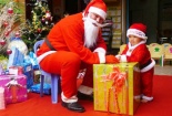 Sát Giáng Sinh, dịch vụ ông già Noel tặng quà tăng giá theo từng ngày