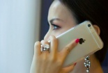 Em gái Cẩm Ly đeo nhẫn kim cương hơn 22 tỷ đi dự sự kiện 