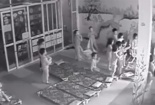 Cô giáo mầm non lôi bé 3 tuổi vào góc khuất camera hành hạ vì tè dầm