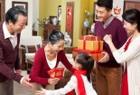Bí quyết chọn quà Tết thiết thực mà vẫn tiết kiệm 