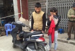 'Cặp bài trùng' đi xe Liberty mặt xám ngoét khi gặp cảnh sát
