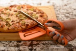 Sự thật 'siêu bẩn' đằng sau tấm biển cửa hàng bán pizza thơm ngon