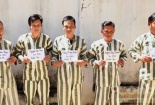 Đột kích sòng bạc 'ẩn mình' trong công ty, thu giữ gần trăm triệu