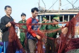 Ngư dân sau vụ cướp phá của tàu Trung Quốc: Tiền đâu ra biển tiếp bây giờ?