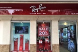 Bỏ tiền triệu mua kính Rayban nhưng nghi 'rởm', đại lý thờ ơ chứng minh