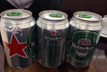 Bia Heineken nghi bị tẩy xóa ngày sử dụng bán cho khách hàng
