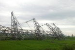 Giông lốc giật đổ cột điện đường dây 500 KV Quảng Ninh - Hiệp Hòa