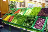 Bắt quả tang cơ sở đưa rau không rõ nguồn gốc vào siêu thị ở Hà Nội