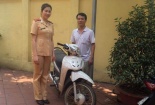 Rà soát hồ sơ, nữ CSGT phát hiện xe bị mất cắp