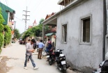 Thợ hàn sắt bị điện giật chết, con 1 tháng tuổi bơ vơ giữa cảnh đói nghèo
