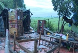 Bật khóc nghe đồng bào Vĩnh Long kể chuyện gồng mình chống giông lốc