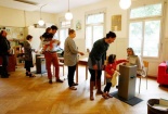 Người Thụy Sĩ phản đối kế hoạch trợ cấp hàng tháng