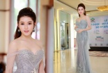 Á hậu Huyền My khoe vòng một gợi cảm, trễ nải vai trần bên MC Phan Anh