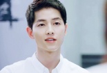 Song Joong Ki bị ‘đàn chị’ Chương Tử Di tung ảnh độc