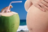 Bà bầu 3 tháng đầu có nên uống nước dừa?