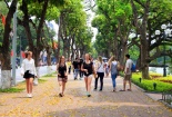 Dự báo thời tiết: Vùng áp thấp gây sóng lớn trên biển, Hà Nội nắng nhẹ