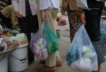 Vì sao không nên dùng túi nilon, hộp nhựa tái chế để bảo quản thực phẩm?