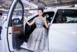 Lệ Hằng khoe trang sức kim cương bên cạnh siêu xe đời mới
