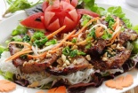 Đổi vị cho cả nhà với món bún thịt nướng nhẹ nhàng ngày lạnh