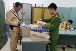 Bắt giữ gần 1.000 bao thuốc lá ba số 555 và 1,4 tấn nội tạng bẩn