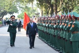 Thủ tướng kiểm tra công tác sẵn sàng chiến đấu tại Sư đoàn Chiến thắng