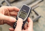 Nokia 3310 ’17 năm vẫn chạy tốt’ dù bị quay trong máy giặt, nhúng vào nước sốt