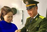 Rơi vòng vàng ở Yên Tử, du khách may mắn vì gặp được người có tâm