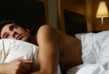 Mắc chứng xoắn tinh hoàn, hỏng ‘cậu nhỏ’ vì ngủ sai cách