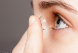 Không muốn bị mù hãy dừng đeo kính áp tròng ngay