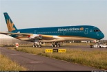 Cổ phiếu Vietnam Airlines liên tục giảm sau đề xuất áp giá trần vé máy bay
