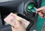 Bất cập khi thanh toán thẻ ATM trong đời sống hàng ngày