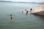 Thương tâm: Cứu em gái bị đuối nước, anh trai gặp nạn