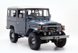 Phục chế mẫu SUV FJ40 Land Cruiser với thiết kế cổ điển của Toyota