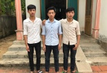 Người mẹ nghẹn ngào kể tháng ngày khốn khó nuôi ba anh em sinh ba cùng đỗ trường quân đội
