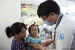 Sốt xuất huyết diễn biến phức tạp, dịch tay chân miệng vào mùa