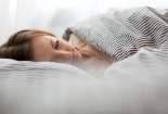 Ánh sáng vào ban đêm làm gia tăng nguy cơ mắc ung thư vú ở phụ nữ