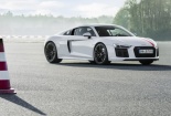 Audi ra mắt phiên bản đặc biệt R8 RWS 2018 giá từ 3,8 tỷ đồng