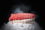 Tại sao miếng thịt bò giá có hơn 100 triệu mà vẫn cháy hàng?