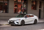 Toyota Camry 2018 giá 400 triệu đồng mới ra mắt đang gây ‘sốt’ thị trường 
