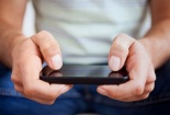 Sau 2 ngày chơi game trên điện thoại chàng trai 29 tuổi bị liệt tứ chi